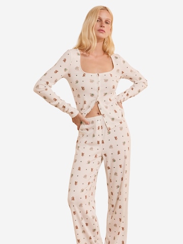 Pantaloncini da pigiama 'Rita' di ETAM in beige
