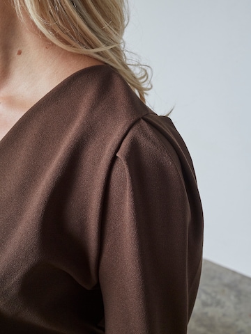 SISTERS POINT Blouse 'Nasa' in Bruin