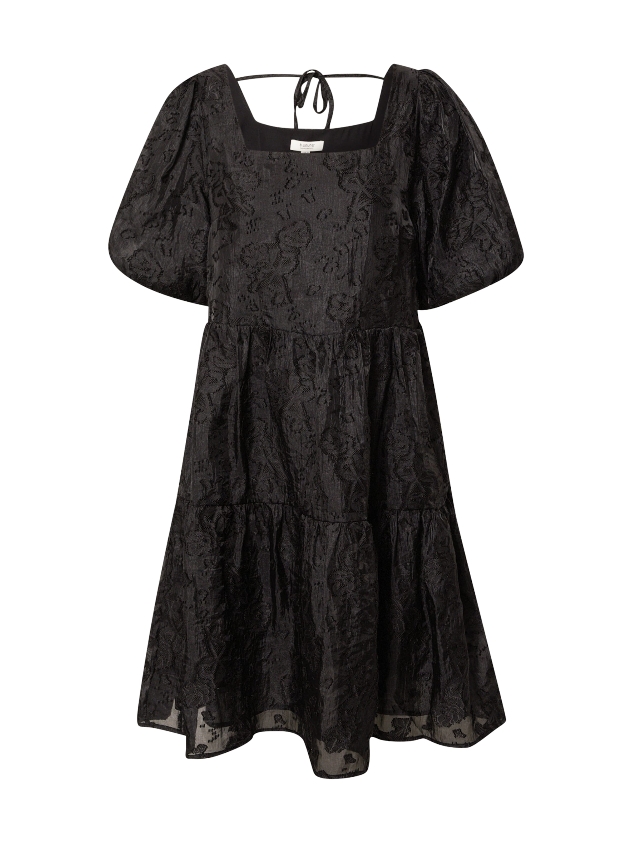 Rochie de la b.young pe negru: față