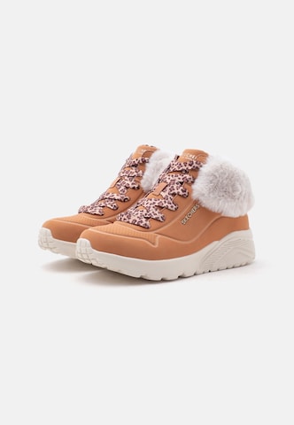 Bocanci de zăpadă 'UNO' de la SKECHERS pe maro