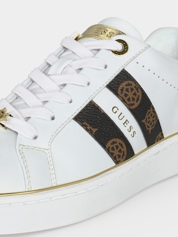 GUESS - Zapatillas deportivas bajas 'BARLIE' en blanco