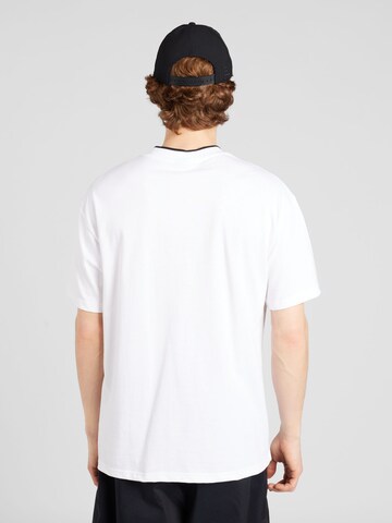 Nike Sportswear - Camisa 'AIR' em branco