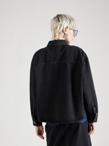 Veste mi-saison 'BEATE' OBJECT en noir