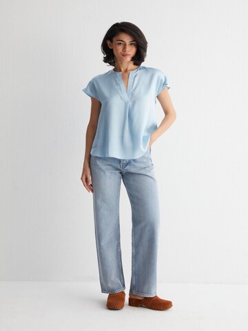 SILK & CASHMERE Blouse in Blue