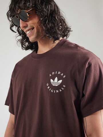 ADIDAS ORIGINALS Тениска в кафяво