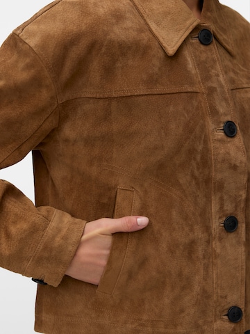 VERO MODA Преходно яке 'VMROYCESTINE' в кафяво
