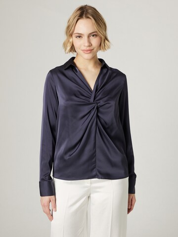 Guido Maria Kretschmer Women Blouse 'Iris' in Blauw: voorkant