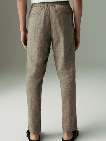 Regular Pantaloni de la Next pe bej