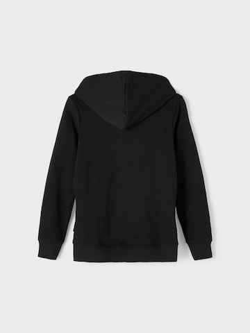 NAME IT - Sudadera con cremallera 'Nes' en negro