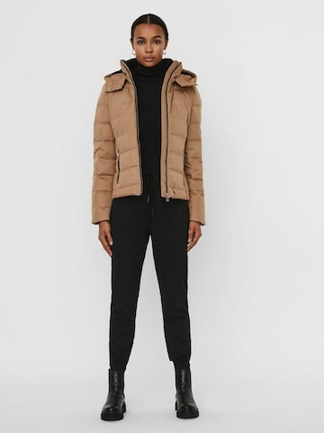 VERO MODA Winter Jacket in Brown