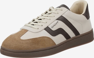 Baskets basses GANT en beige : devant