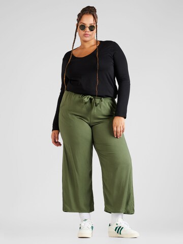 Wide leg Pantaloni 'Cira' de la Z-One pe verde