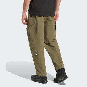 Loosefit Pantalon outdoor 'Xploric' ADIDAS TERREX en vert