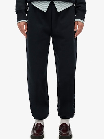 Superdry Zúžený strih Nohavice 'ESSENTIAL' - Čierna: predná strana