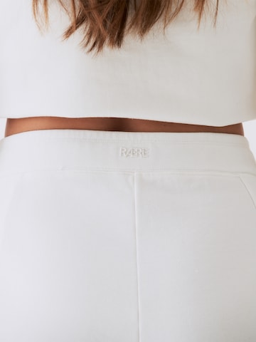 Loosefit Pantalon 'Enie' RÆRE by Lorena Rae en blanc