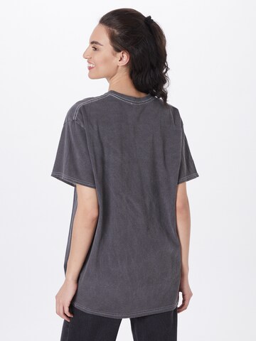 Nasty Gal - Camiseta en gris