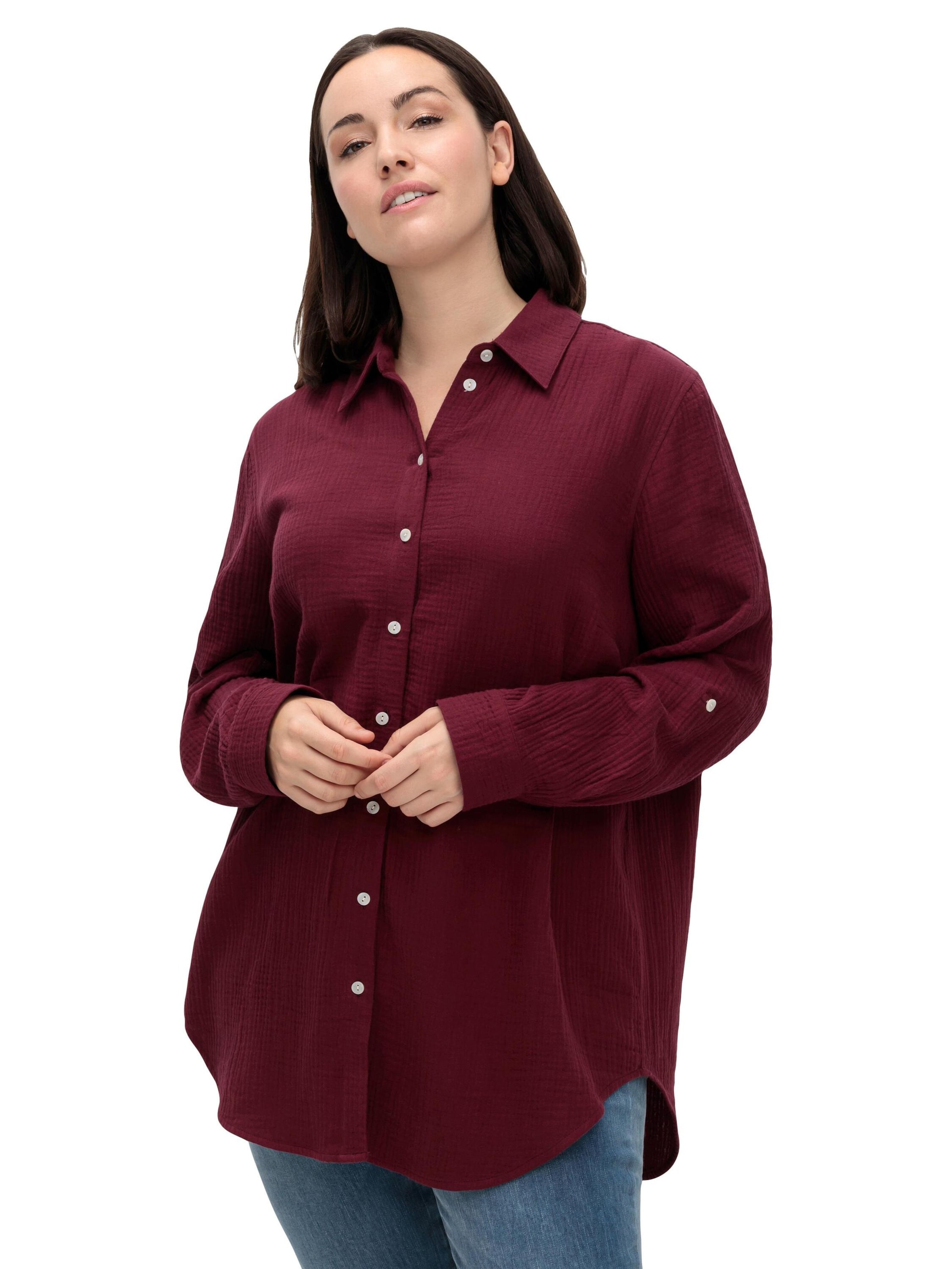 Bluză de la SHEEGO pe roșu: față