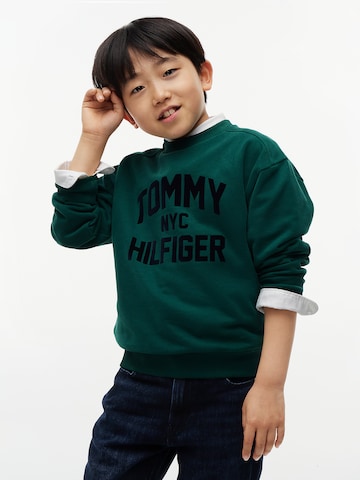 žalia TOMMY HILFIGER Megztinis be užsegimo 'BRAND LOVE': priekis