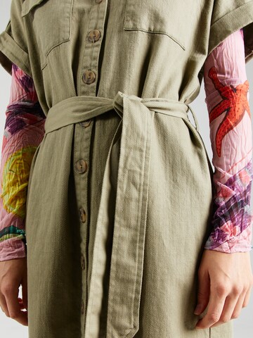 Robe-chemise 'Carmen' Lindex en vert