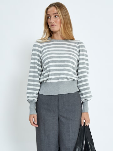 minus Pullover 'Liv' in Grau: Vorderseite