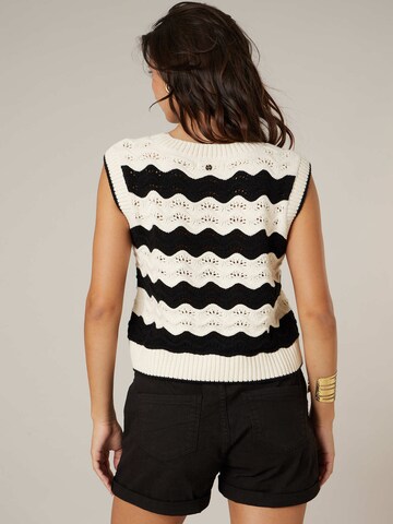 Deeluxe Stricktop 'Barrya' in Weiß