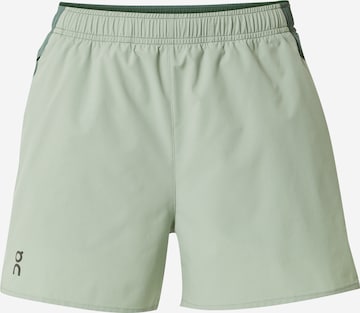 regular Pantaloni sportivi di On in verde: frontale