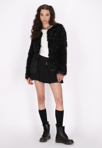 myMo ROCKS Between-season jacket in Black