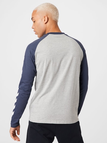 Hummel Sportshirt in Grau