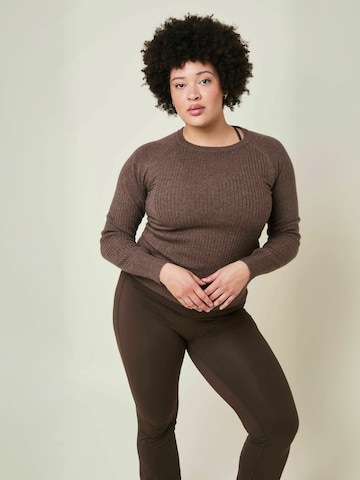 Pull-over ' Aveline ' Copenhagen Cartel en marron : devant