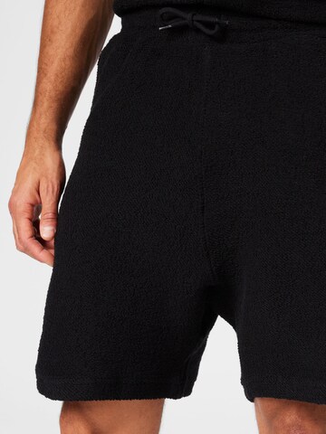 WEEKDAY Normální Kalhoty 'Austin' – černá