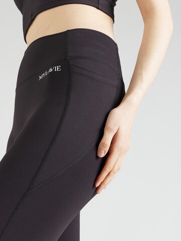 Skinny Pantalon de sport MYLAVIE en noir