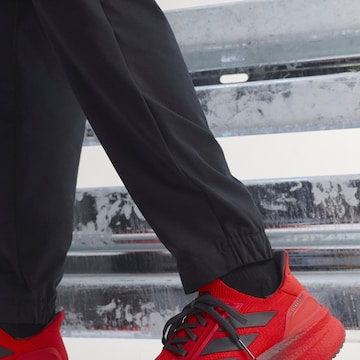 ADIDAS PERFORMANCE - Regular Calças de desporto 'Audi Formula One Team Engineers & Marketing' em preto