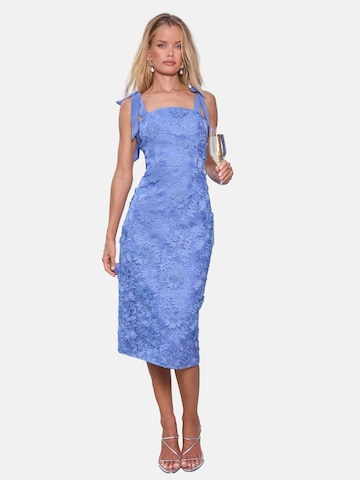 Lipsy Dress in Blue: front