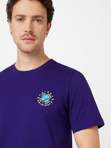 ADIDAS ORIGINALS - Camisa 'Wander Hour' em roxo