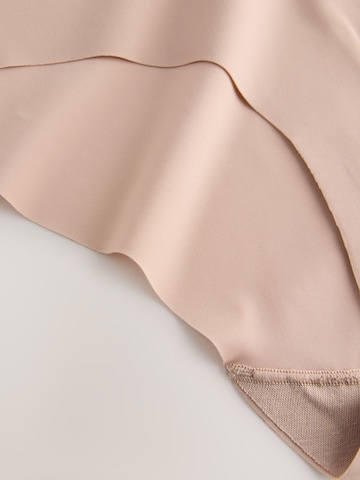 Next - Panti en negro