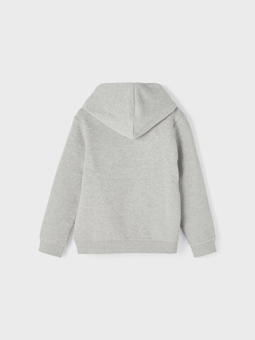 NAME IT - Sweatshirt 'Lena' em cinzento