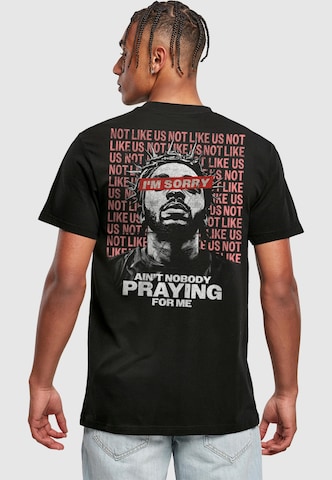 Tricou 'Nobody Praying' de la Mister Tee pe negru: față