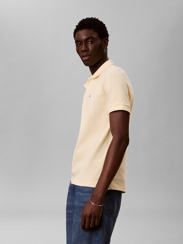 T-Shirt Calvin Klein Jeans en jaune