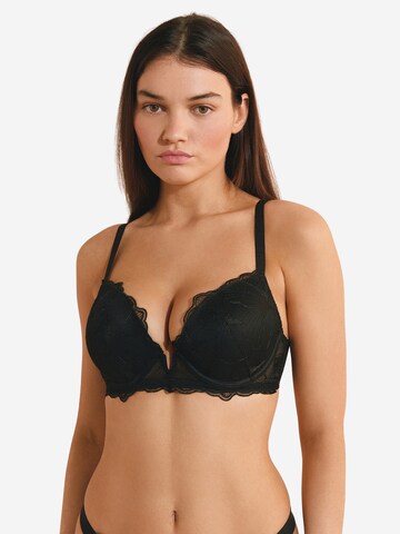Push-up Soutien-gorge 'Prelude' ETAM en noir : devant