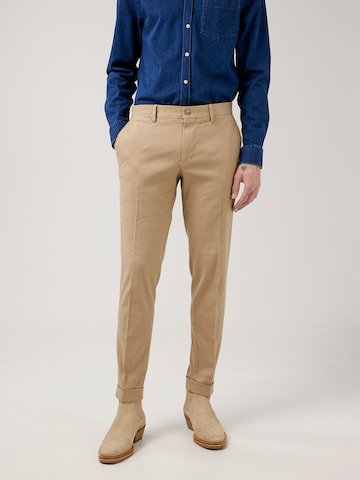 J.Lindeberg Regular Trousers with creases 'Grant' in Beige: front