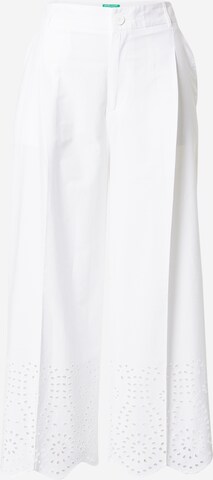 UNITED COLORS OF BENETTON Zvonové kalhoty Kalhoty se sklady v pase – bílá: přední strana