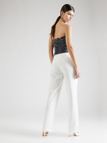 regular Pantaloni 'IZZIE' di Y.A.S in bianco