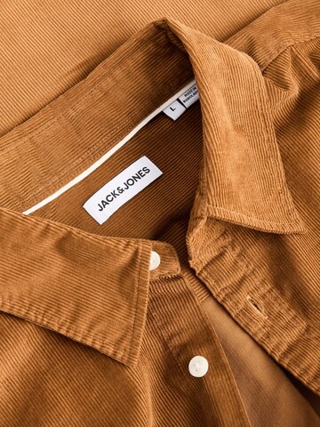Regular fit Camicia di JACK & JONES in marrone