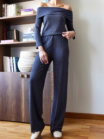 Bianco Lucci Pükskostüüm, värv sinine: eest vaates