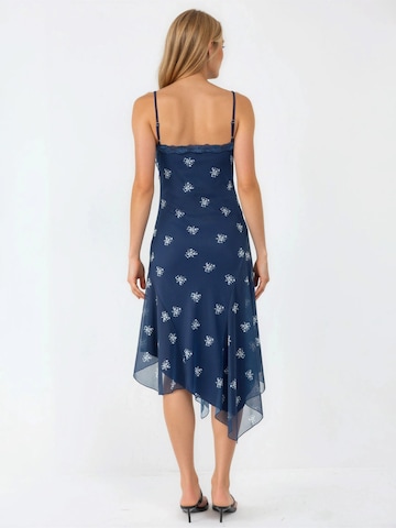 Hiccup Dress in Blue