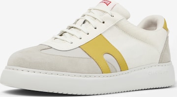 Sneaker bassa 'Runner K21' di CAMPER in beige: frontale