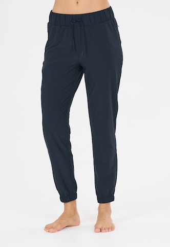 Athlecia Tapered Trainingshose 'Austberg' in Blau: Vorderseite