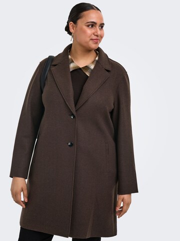 Cappotto di mezza stagione 'CARCarrie' di ONLY Carmakoma in marrone: frontale