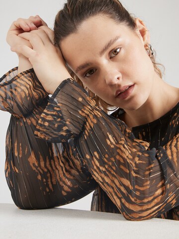 Camicia da donna 'CARAZELEA' di ONLY Carmakoma in nero