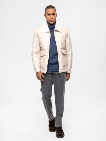 Antioch Between-season jacket in Beige